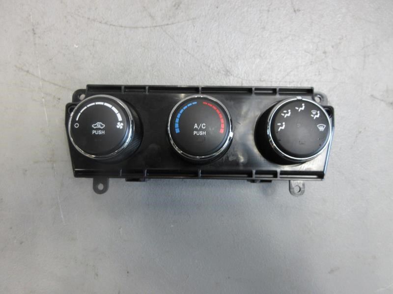 2014-2018 Jeep Wrangler JK OEM Fan / Heater Temperature Control Switch 68197432
