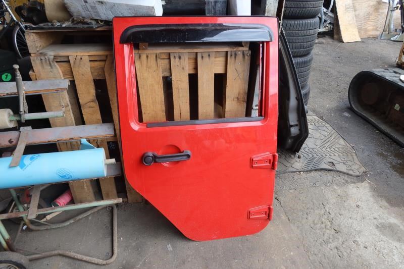 2011-2018 Jeep Wrangler JK JKU OEM Rear Right Passenger Side Door Assembly