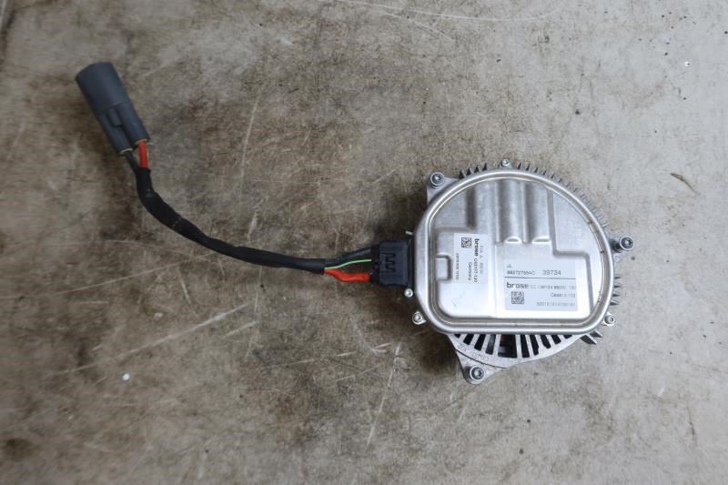 2018-2023 Jeep Wrangler / Gladiator OEM Radiator Condenser Fan Motor 68272755

2 of 3 accounted for as of 7-18-25