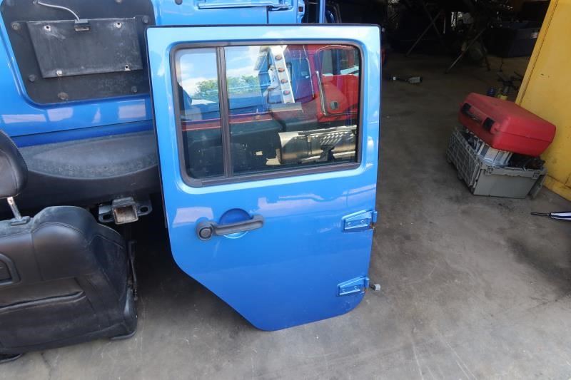 2011-2018 Jeep Wrangler JK JKU OEM Rear Right Passenger Door PBJ 68079598