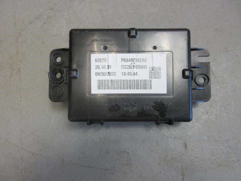 2021 Jeep Wrangler OEM A/C And Heater Control Module 68493382