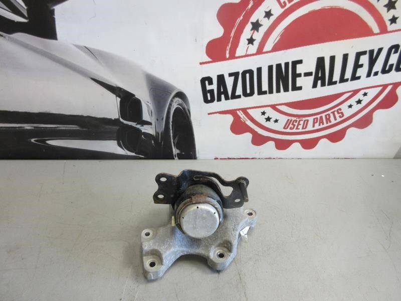 2018-2023 Jeep Wrangler JL OEM Engine Mount Isolator 68271526 / 68271532