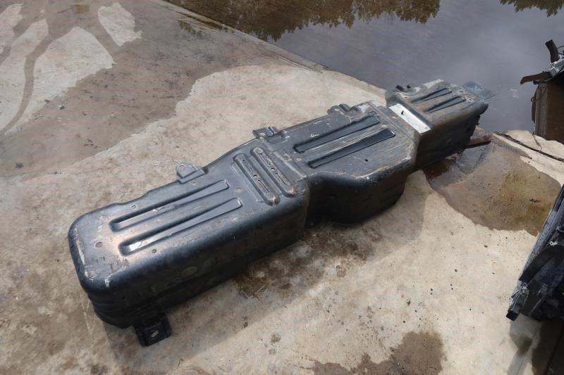 2020 2021 2022 Jeep Gladiator JT OEM Gas Fuel Tank Skid Plate 68332308
JH0476