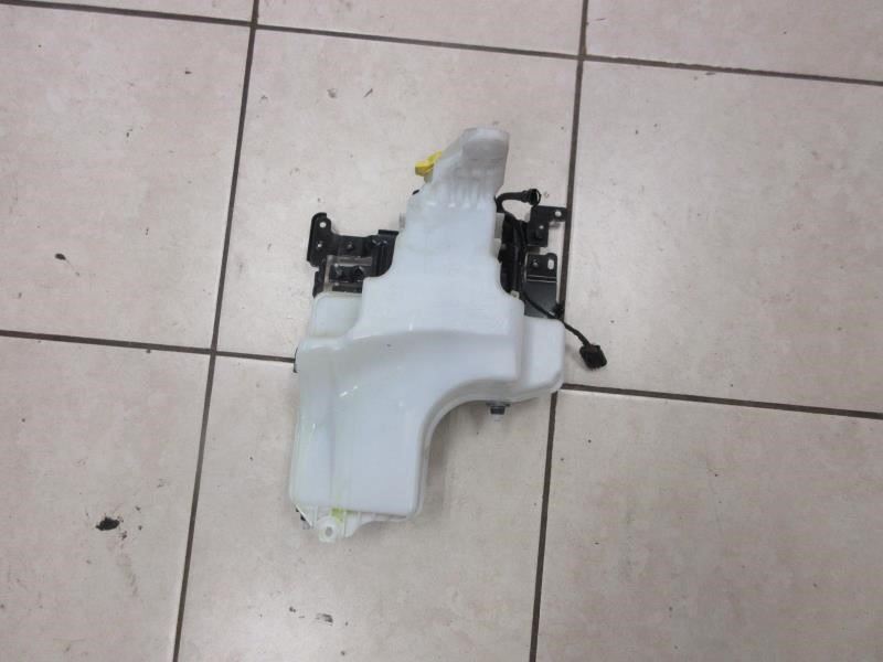 Good condition, clean and ready for installation. Comes as pictured. 68290247AA / 68293019AH / 68310928AA / 68290093AC (2018-2022 Jeep Wrangler JL Gladiator Windshield Washer Reservoir Tank w Bracket)