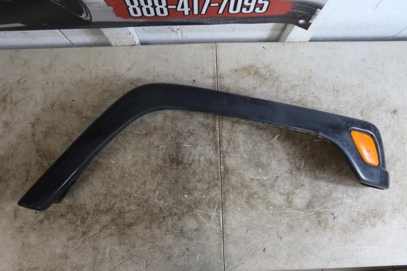 2001-2006 Jeep Wrangler TJ Rubicon OEM Front Right RH Fender Flare QP94TZZAC
