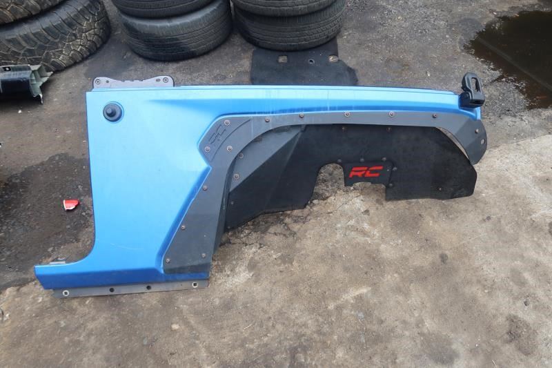 2018-23 Jeep Wrangler OEM Front Right Passenger Side Fender Panel 68281946