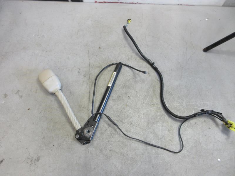 Good condition, clean and ready for installation. (2004-2006 Cadillac XLR OEM LH Driver Seat Belt Buckle)
