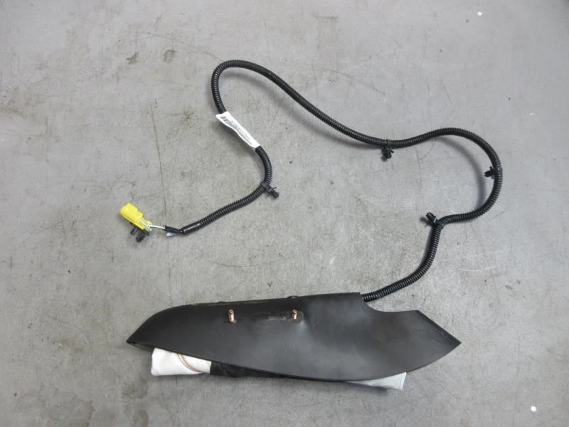 2012-2014 Cadillac Escalade OEM Part for Front RH Passenger Seat 22755969