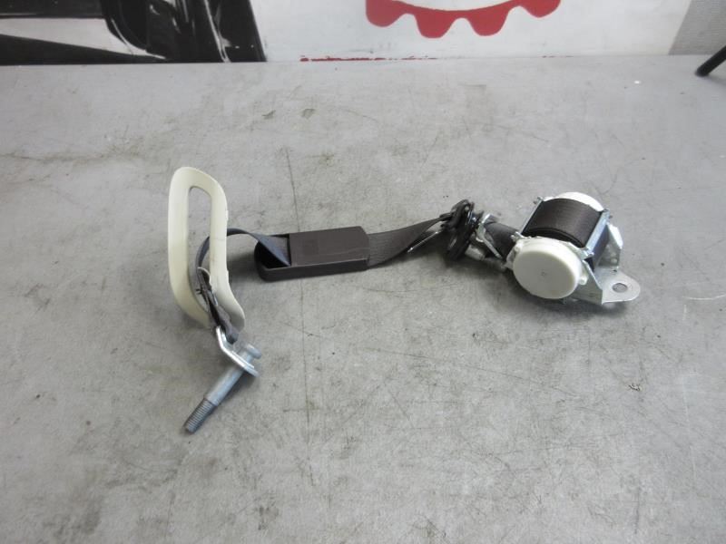 Good condition, clean, professionally tested and ready for installation. 33057931/ 20782993  (2007-2014 Cadillac Escalade OEM Rear LH Driver Side Seat Belt)