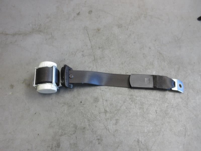 Good condition, clean, professionally tested and ready for installation. 33057930/ 20782993 (2007-2014 Cadillac Escalade OEM Rear RH Passenger Side Seat Belt)