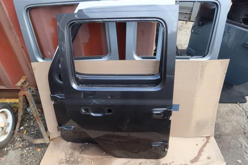 2018-2023 Jeep Wrangler Gladiator OEM Rear Right Passenger Door Shell 68281908
