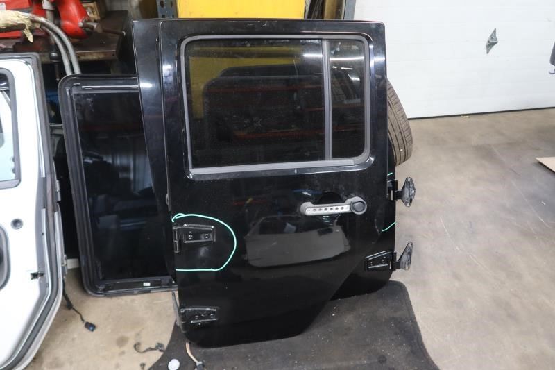 2007-2010 Jeep Wrangler JK OEM Rear Left Driver Door Assembly 68002361