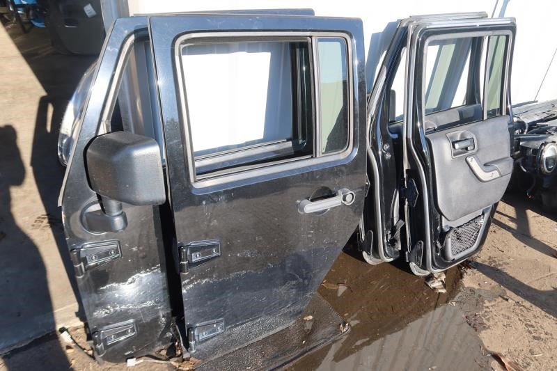 2011-2018 Jeep Wrangler JK JKU OEM Rear Left Driver Side Power Door 68079599AC