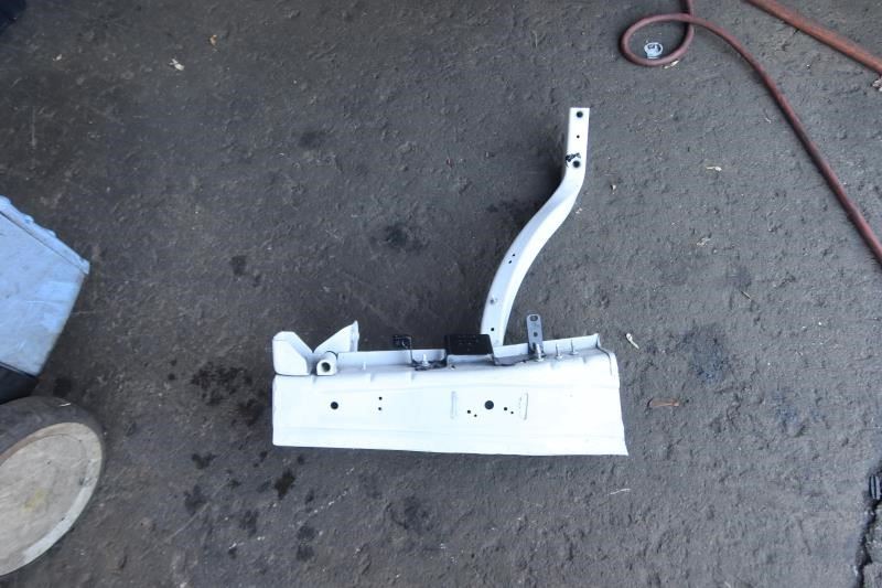 2021 2022 2023 Jeep Grand Cherokee OEM Front Right Passenger Frame Rail 68409798