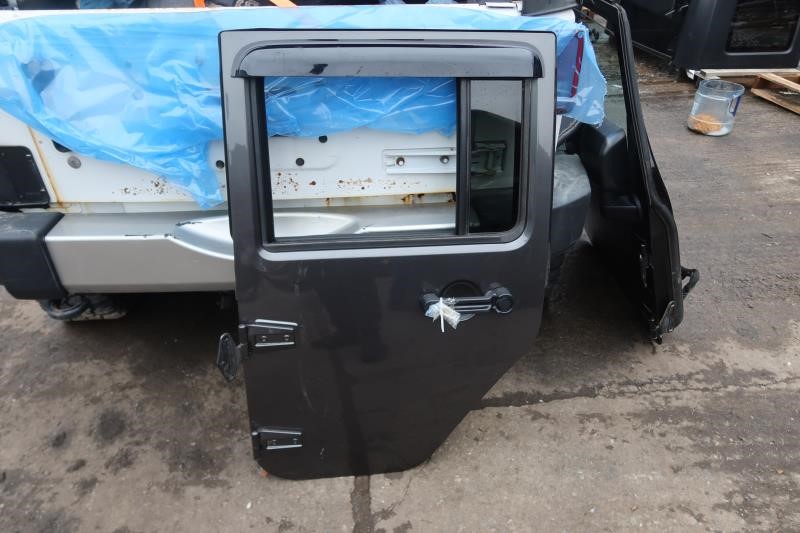 2011-2018 Jeep Wrangler JK JKU OEM Rear Left Driver Side Power Door 68079599AC