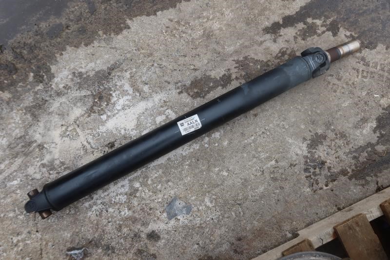 2009-2014 Cadillac Escalade OEM Rear Drive Shaft Assembly 22845689