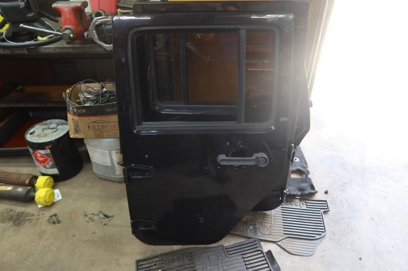 2011-2018 Jeep Wrangler JK JKU OEM Rear Left Driver Side Manual Door 68079599