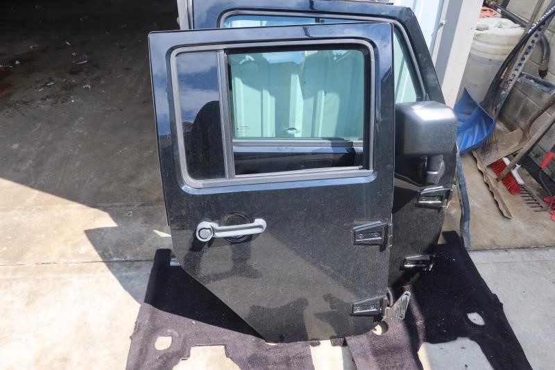 2011-2018 Jeep Wrangler JK JKU OEM Rear Right Passenger Side Door 68079598