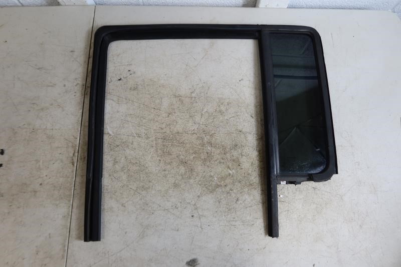 2011-2018 Jeep Wrangler OEM Left Driver Quarter Stationary Window Glass 55397039