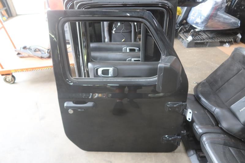 2018-2024 Jeep Wrangler Gladiator OEM Front Right Passenger Door 68281910