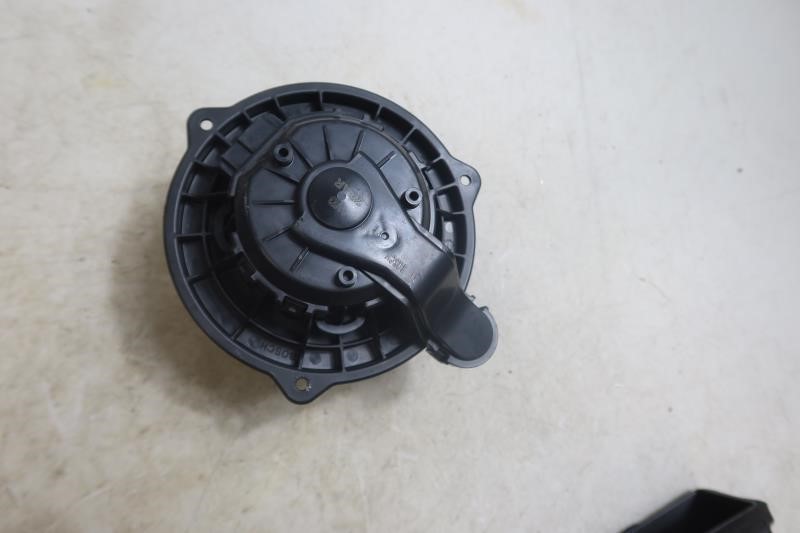 2011-2023 Dodge Durango OEM Rear Blower Motor 68089094