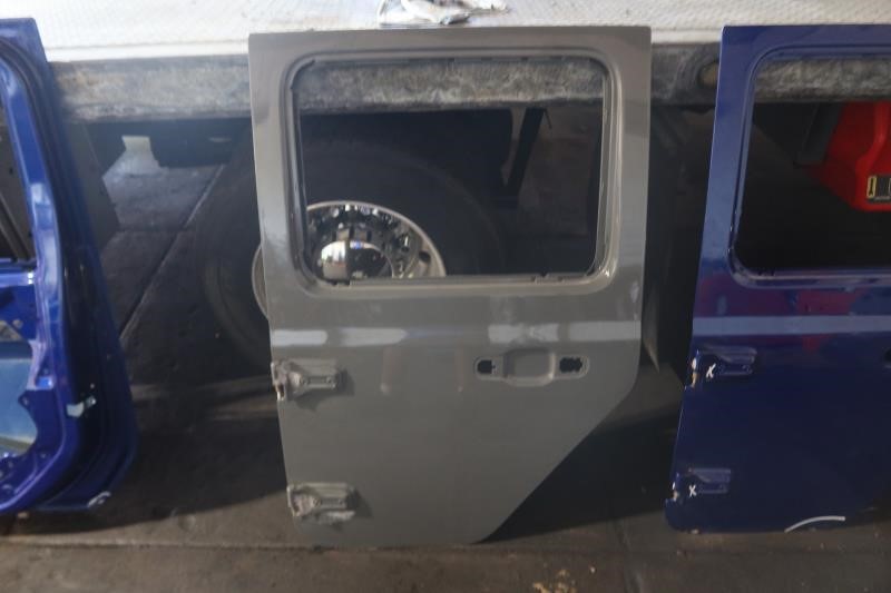 2018-2023 Jeep Wrangler Gladiator OEM Rear Left Driver Door Shell 68281909