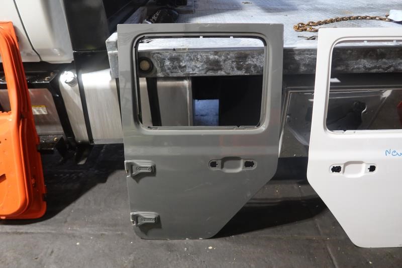 2018-2023 Jeep Wrangler Gladiator OEM Rear Left Driver Door Shell 68281909