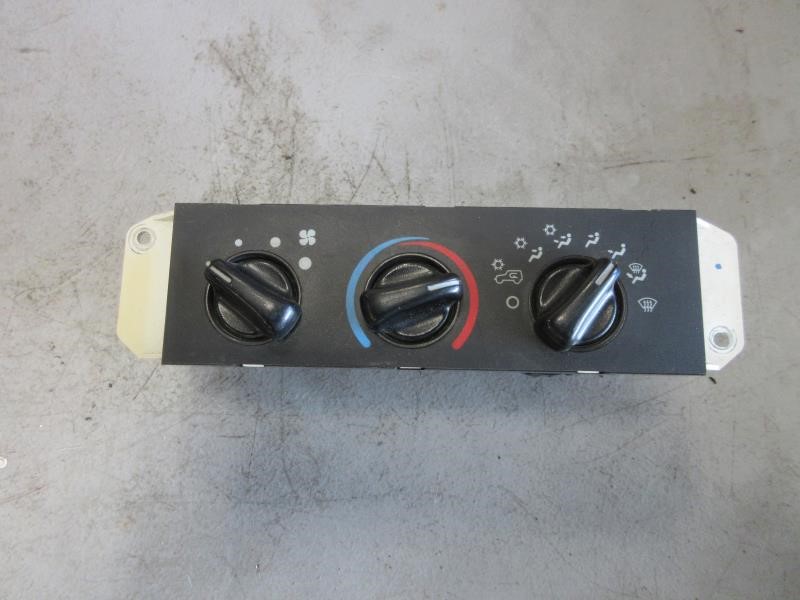 2005 2006 Jeep Wrangler TJ OEM AC Heater Climate Control Module 55056558AA