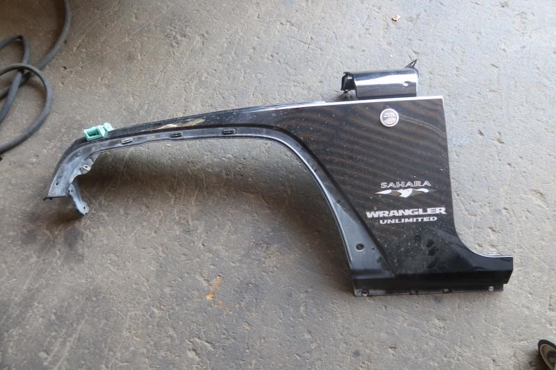 2007-2018 Jeep Wrangler JK OEM Front Left LH Driver Fender PX8 Black 68029993