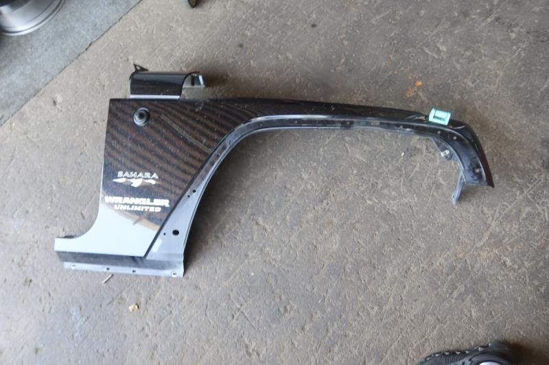 2007-2018 Jeep Wrangler JK OEM Front RH Passenger Fender Black 68029992