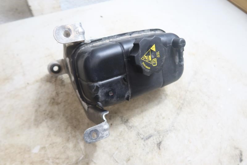 2018-2024 Jeep Wrangler JL 2.0L OEM Engine Coolant Reservoir 68364312