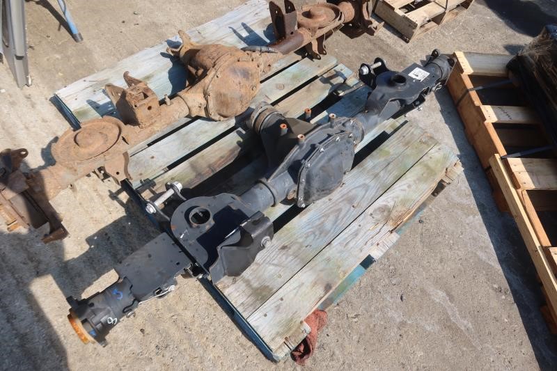 2020-2024 Jeep Gladiator JT OEM Rear Differential M220 4.10 Gear Ratio 68382823