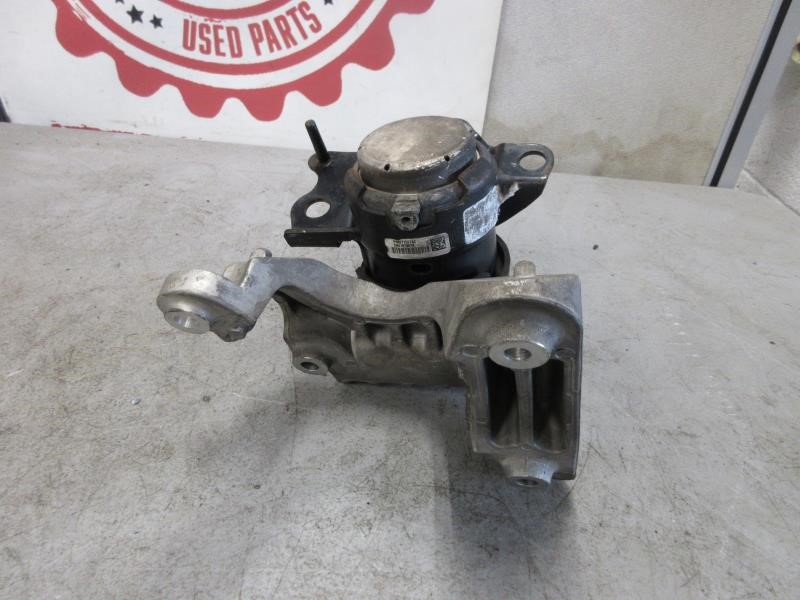 18-24 Jeep Wrangler JL 2.0L OEM Left Driver Engine Motor Mount w/ Bracket 