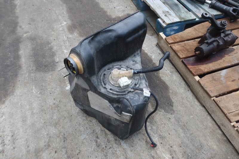 2014-2019 Chevy Corvette C7 OEM Right Passenger Fuel Tank w/ Pump 22815188