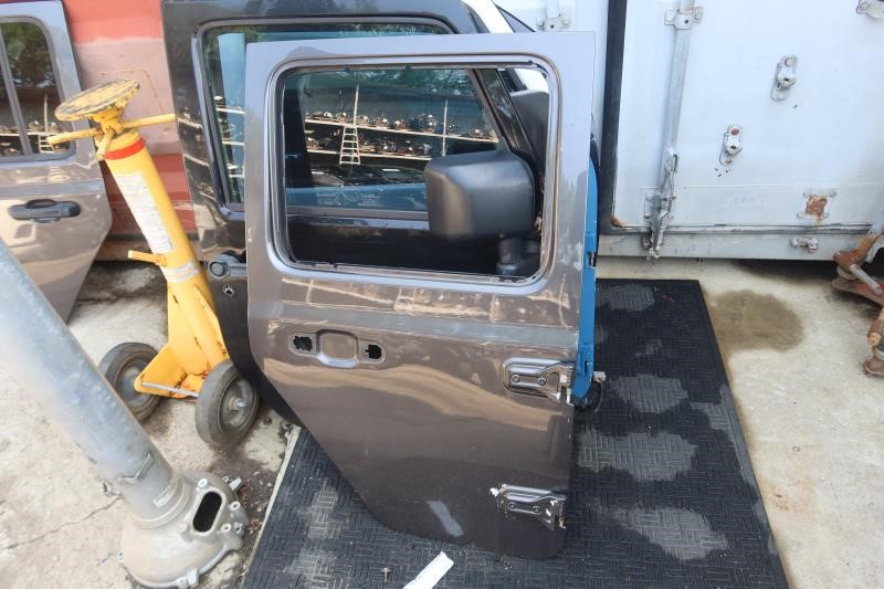 2018-2023 Jeep Wrangler Gladiator OEM Rear Right Passenger Door Shell 68281908