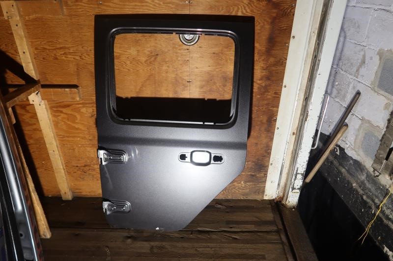 2018-2023 Jeep Wrangler Gladiator OEM Rear Left Driver Door Shell 68281909