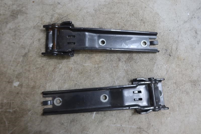 2007-2018 Jeep Wrangler JK JKU OEM Rear Tailgate Hinge Pair 55395401AH