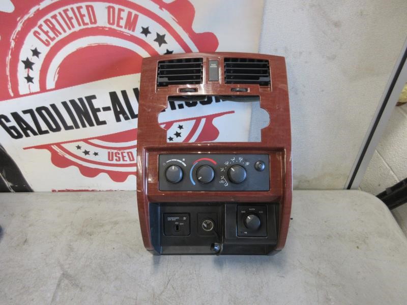 05-07 Dodge Dakota OEM Woodgrain Dash Heater A/C Climate Control Bezel 5KL29