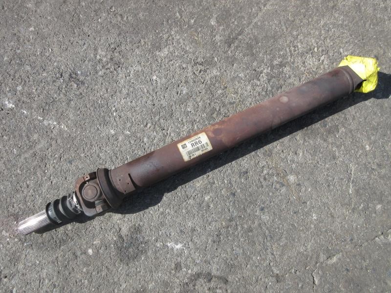 2009-2014 Cadillac Escalade OEM Front Drive Shaft Assembly 15902926