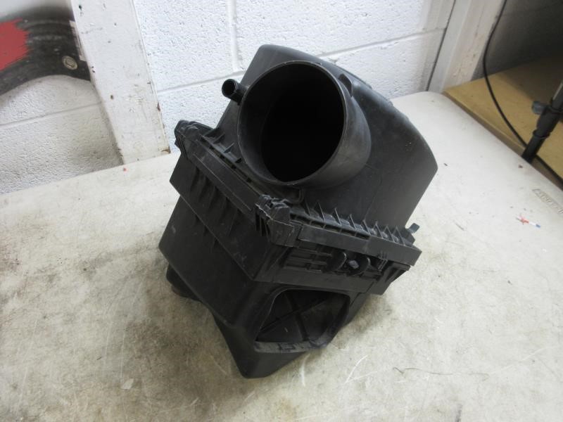 2011-2022 Dodge Durango 3.6L OEM Air Filter Cleaner Intake Box 68022162