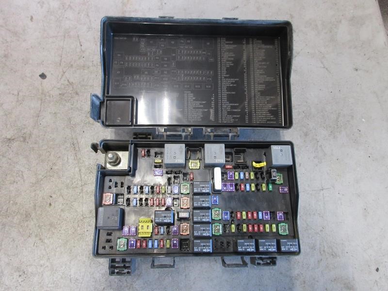 2016 2017 Jeep Grand Cherokee OEM 6.4L TIPM Fuse Box Relay 68253442 