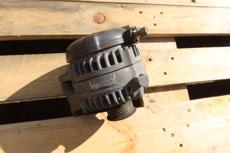 2012-2018 Jeep Wrangler JK 3.6L OEM Engine Alternator Assembly 68078950

1 accounted for out of 2 as of 7-18-25