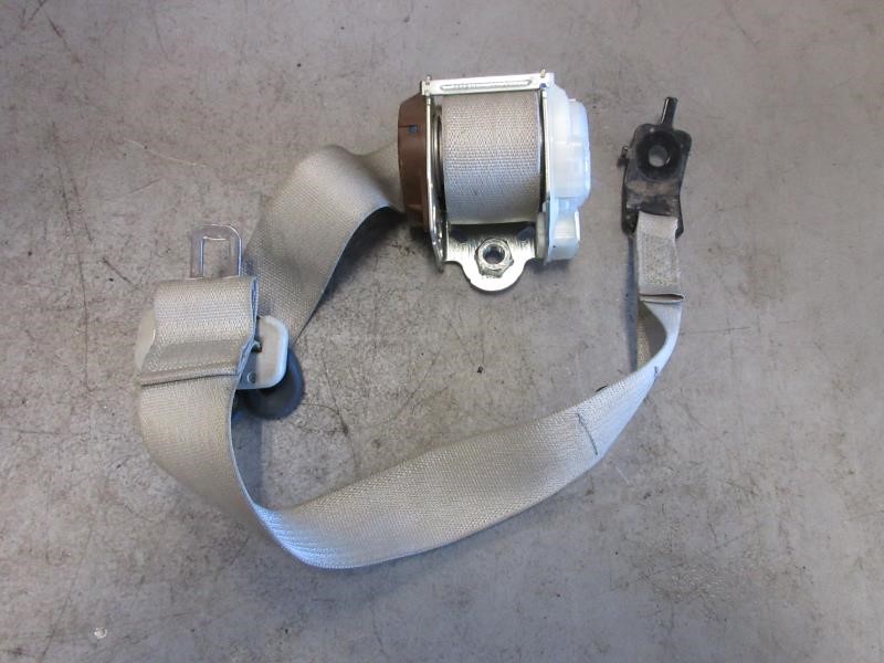 2017 2018 Jeep Grand Cherokee OEM Rear Right Outer Seat Belt 5ME401