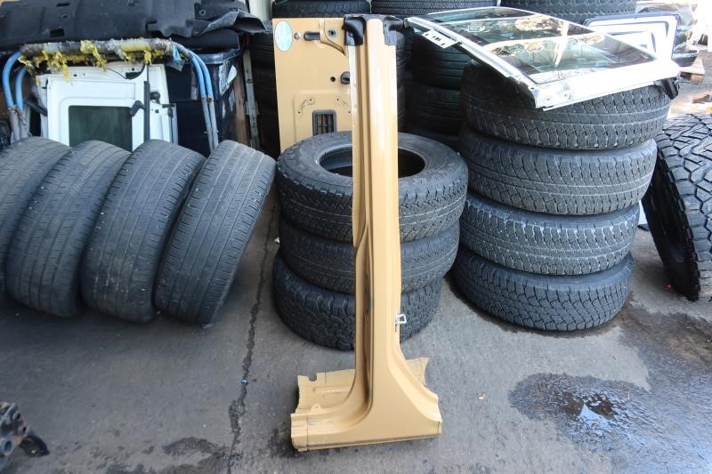 2007-2018 Jeep Wrangler JK OEM Right Passenger B Pillar Cut Out 55397224