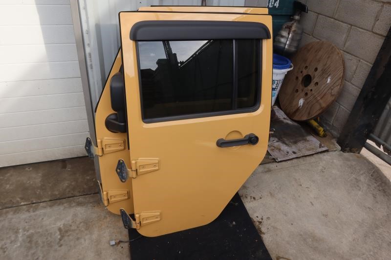 2011-2018 Jeep Wrangler JK JKU OEM Rear Left Driver Side Power Door 68079599