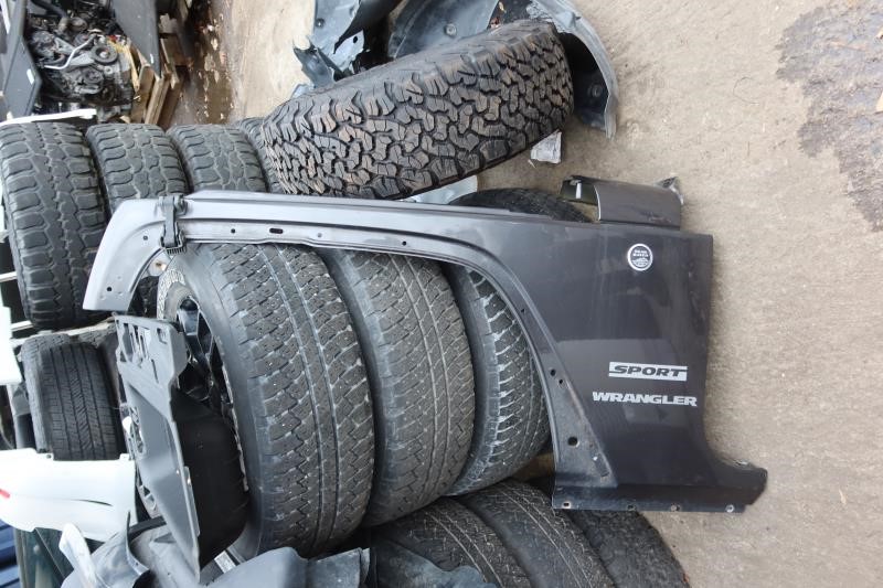 2007-2018 Jeep Wrangler JK OEM Front Left LH Driver Fender 68029993