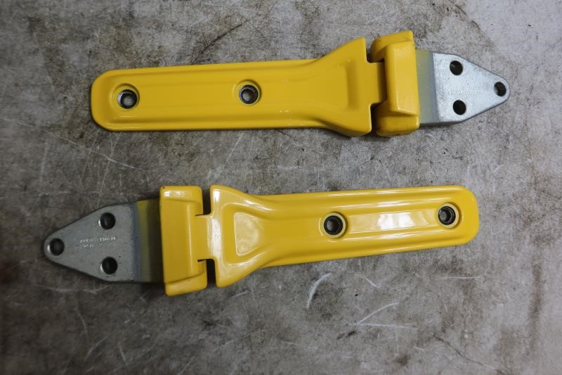 2018-2023 Jeep Wrangler JL OEM Rear Tailgate Trunk Hinge Set Yellow 68282145