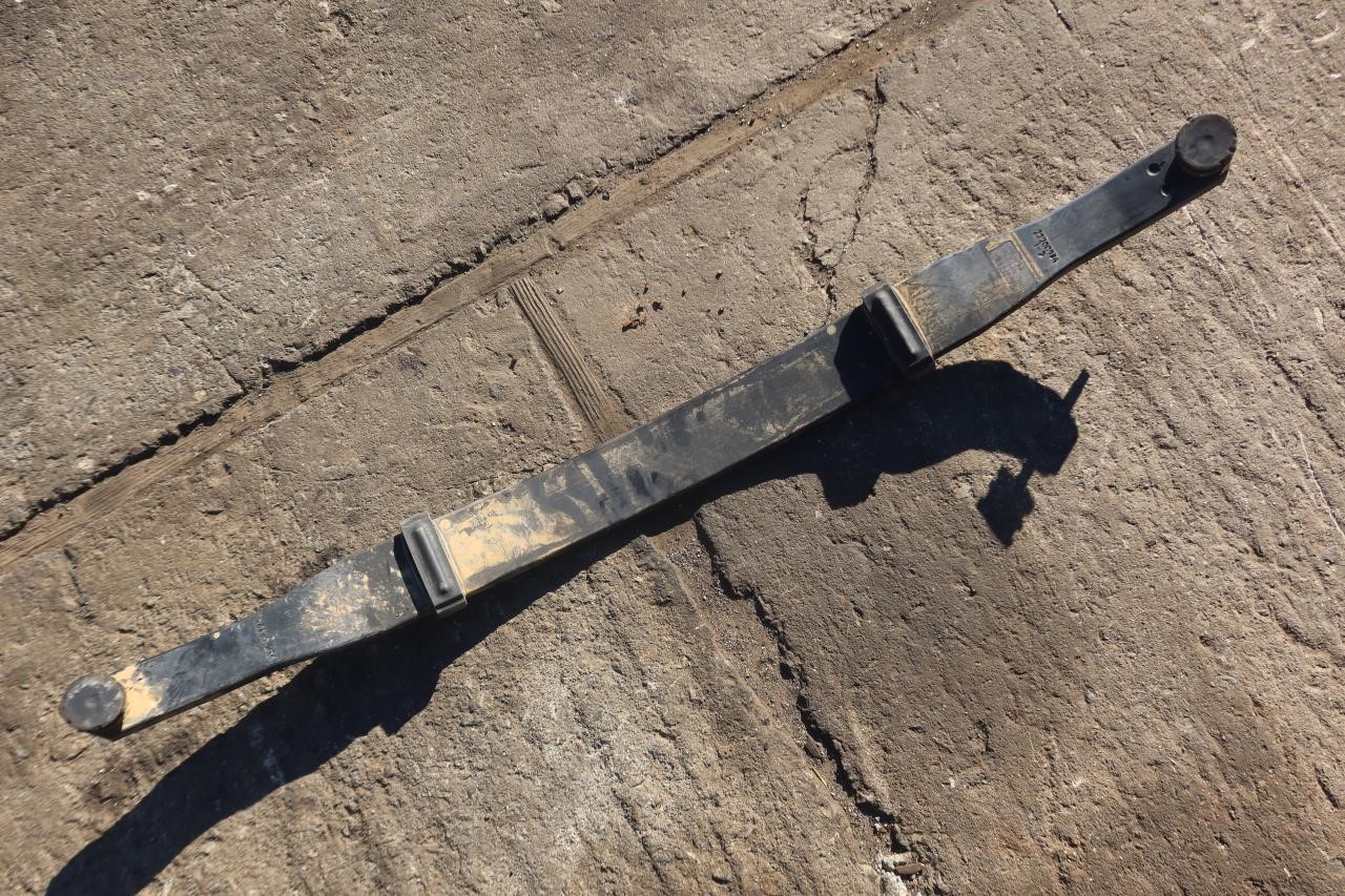 2005-2013 Chevy Chevrolet Corvette C6 OEM Front Suspension Leaf Spring 22200986