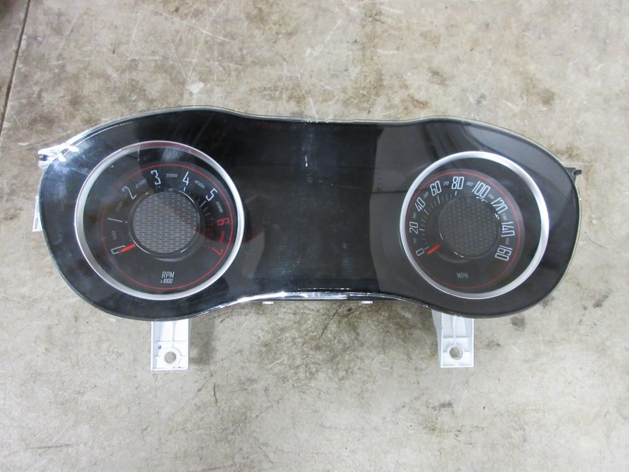 2018 Dodge Challenger OEM Instrument Panel Cluster Speedometer 68351265