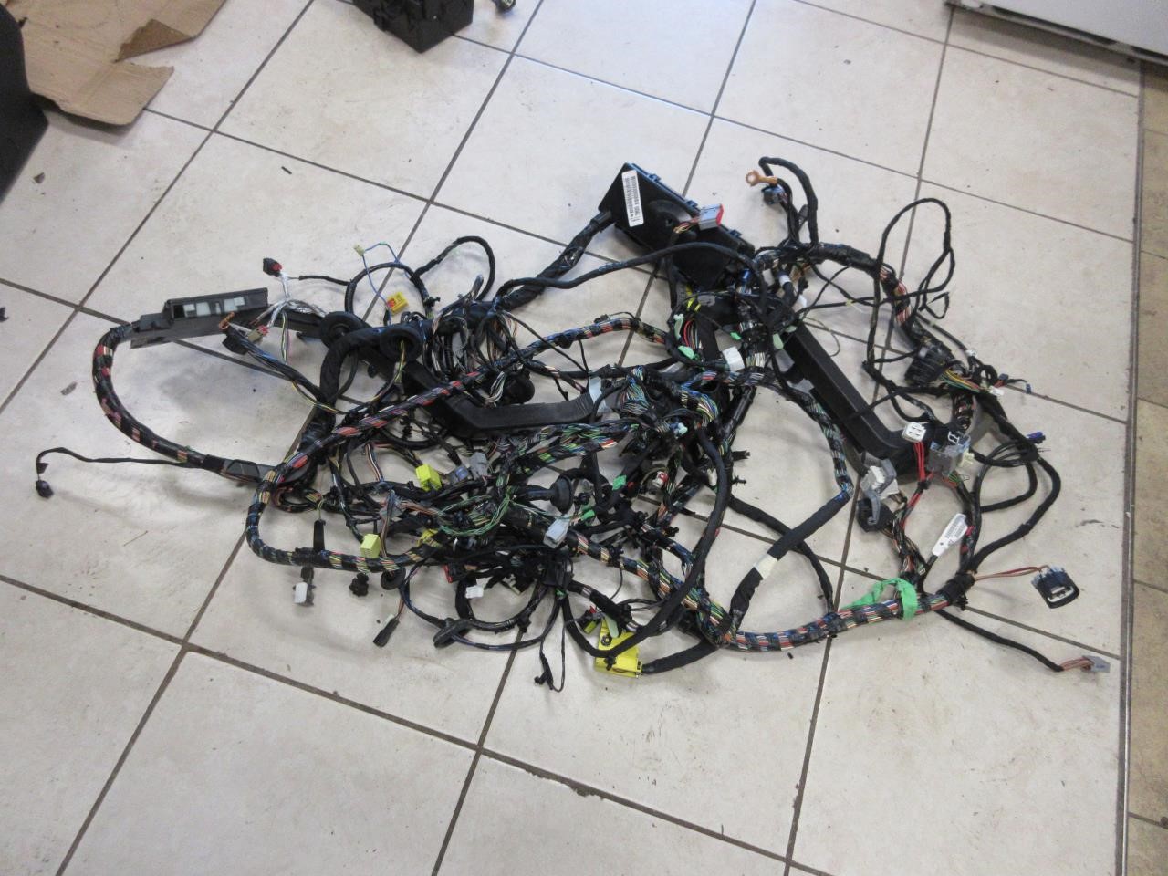 2018 Dodge Challenger OEM Body Wiring Wire Harness w/ Fuse Box 68336689 